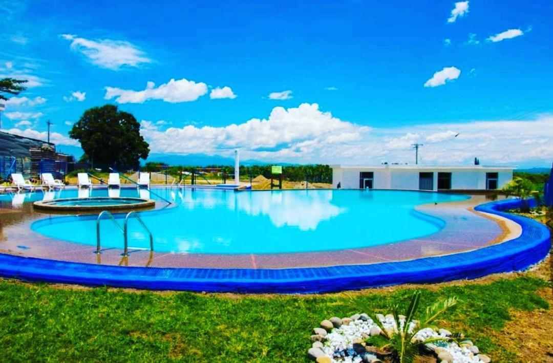 Privado A 2kms Del Parque Del Cafe Apartment Montenegro